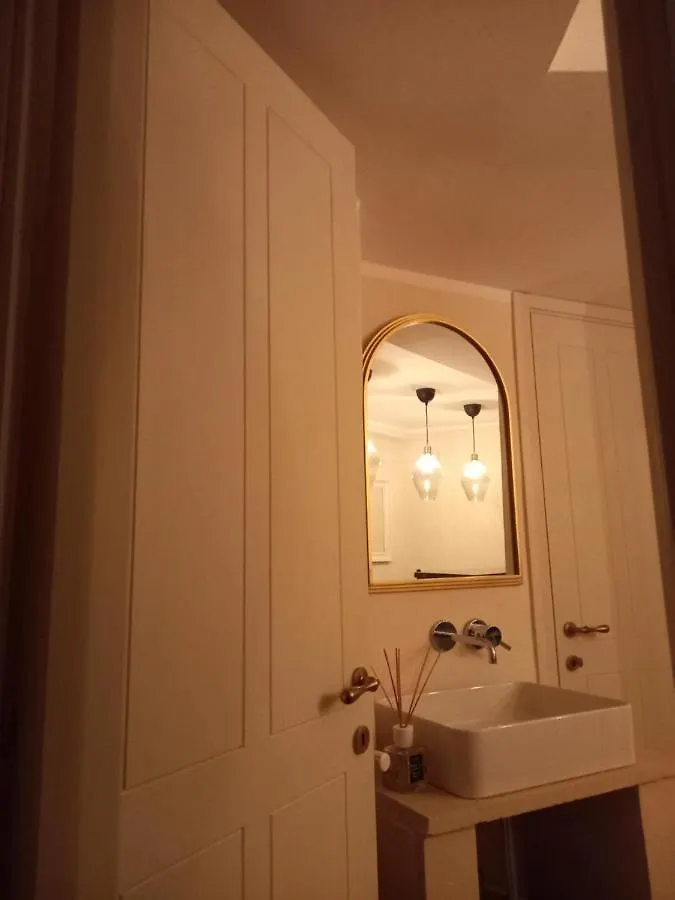Bed and Breakfast Le Petit Palais - Neapel