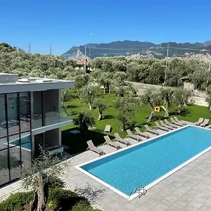 https://residence-malcesine.hotelinveneto.com