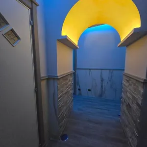  Hotel Iris