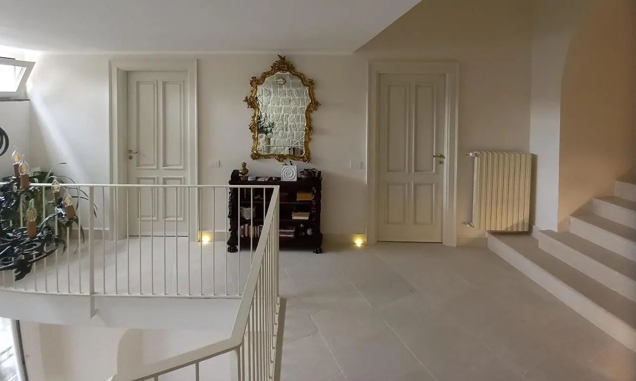 Le Petit Palais - Naples Bed and Breakfast Bed & Breakfast
