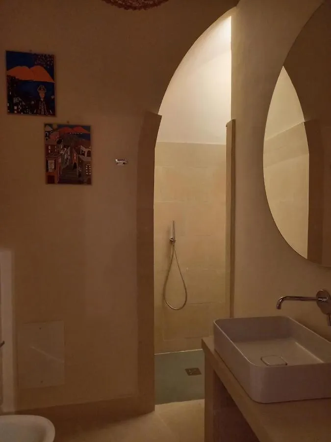 Bed & Breakfast Le Petit Palais - Naples Bed and Breakfast